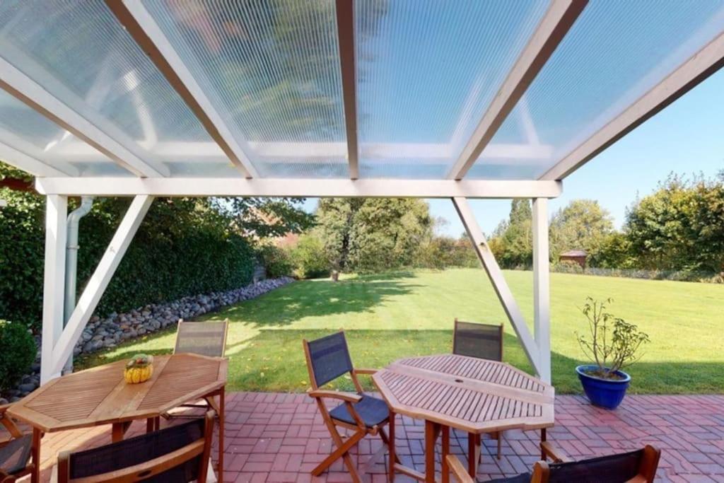 Idyllisches Grosses Ferienhaus Fehmarn Esterno foto